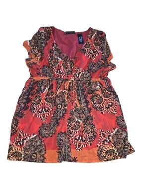 Axcess Red Top with Patterned Trim Size XL